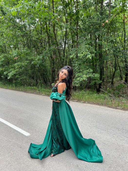 Официална зелена рокля