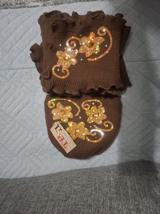 Продам женские шапки новые