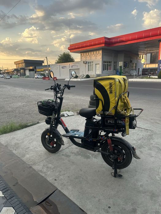 Monstr Pentro elektro skuter