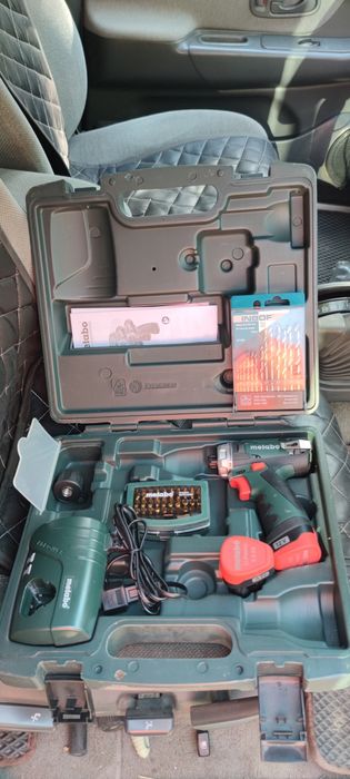 Шуруповерт Metabo