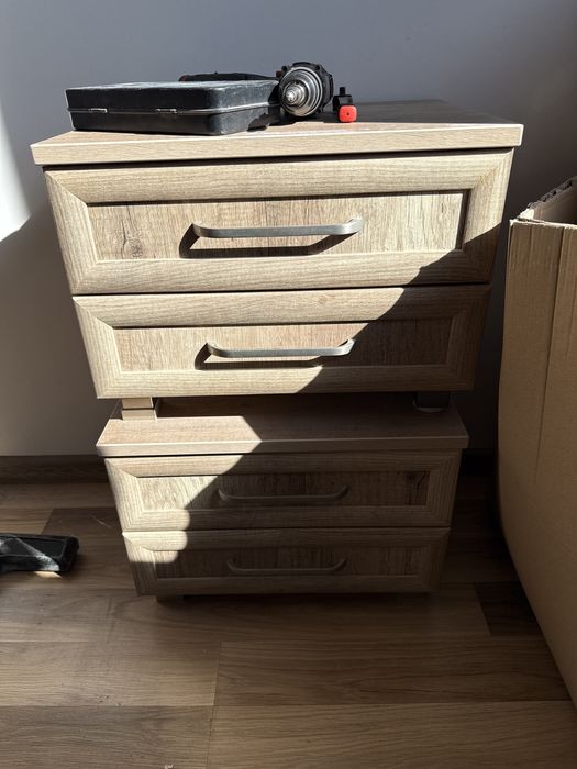 Употребявана Спалня 180/200см + 2 нощни шкафчета , транспорт до 50км