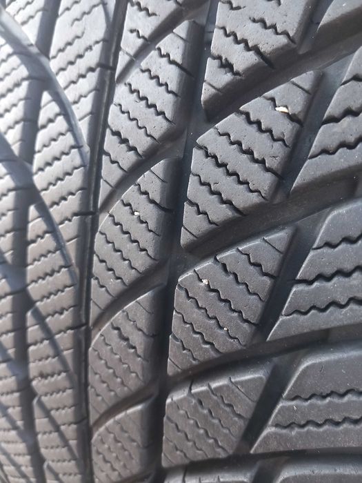 225/50 R17 Bridgestone