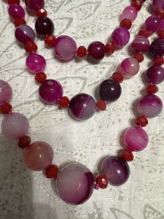 Ожерелье. .   . .