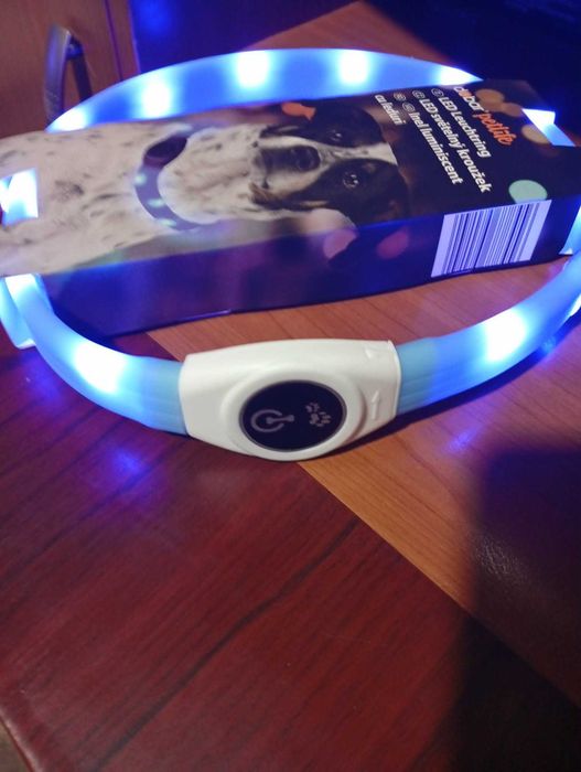 Zgarda Iluminata Cu LED Albastra Reglabila 3 Moduri Iluminare