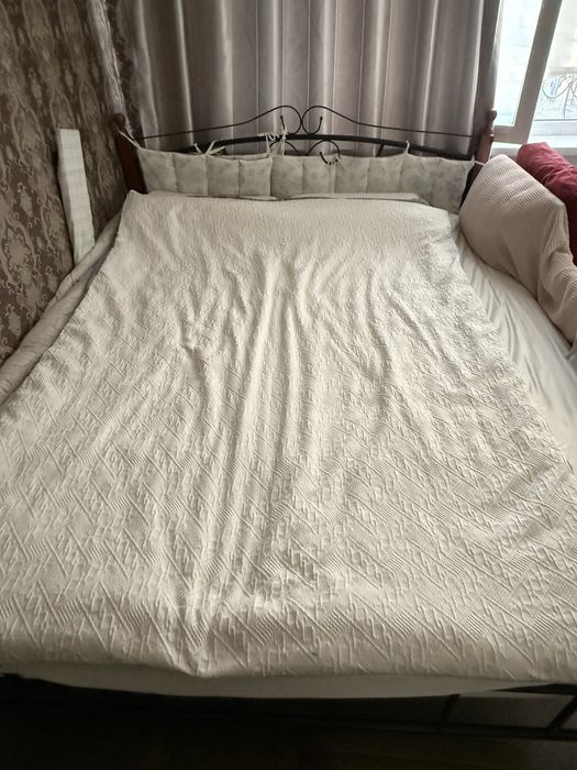 Кровать 160 на 200 с матрацем