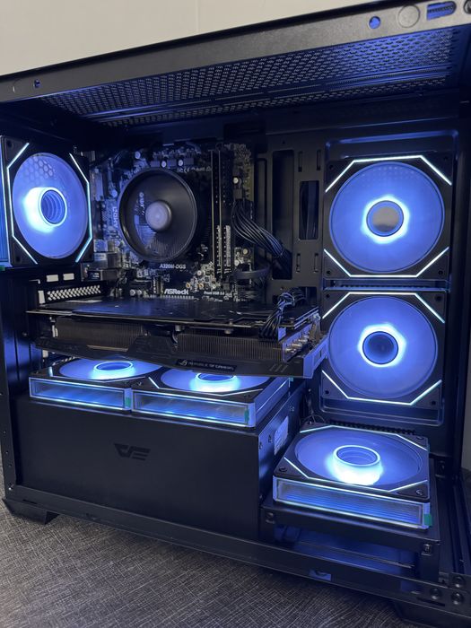 Геймърски компютър Ryzen 5 2400G, RX 580, 16GB DDR4