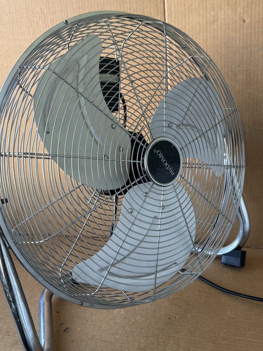 Настолен вентилатор MYDOMO, 90W, 3 степени. Aлуминиева перка