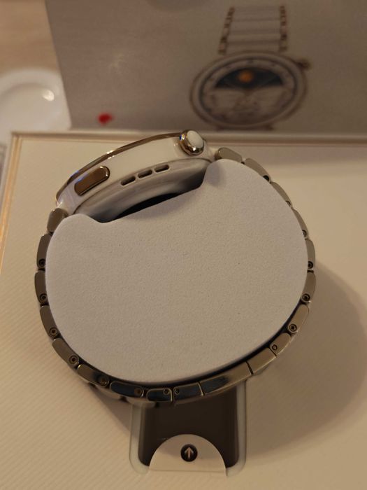 КАТО НОВ Huawei Watch GT 5 Pro 42mm - Yettel Гаранция 2027