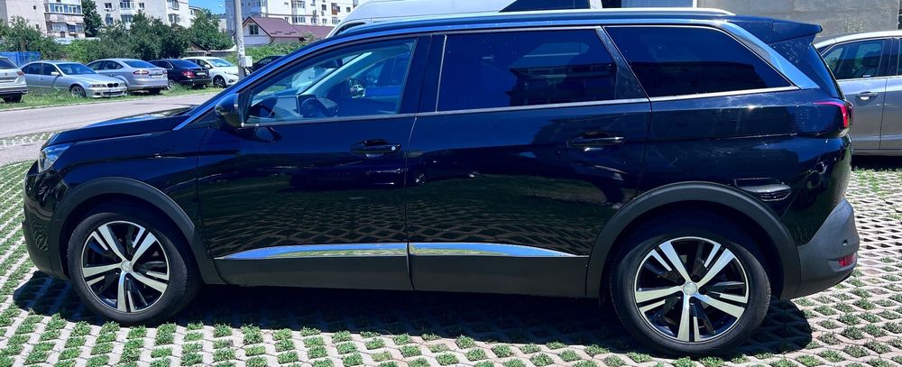 Peugeot 5008 Peugeot 5008 1.2 PureTech 130 EAT8 S&S Allure Pack