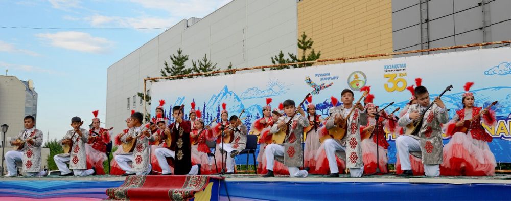 Национальные костюмы