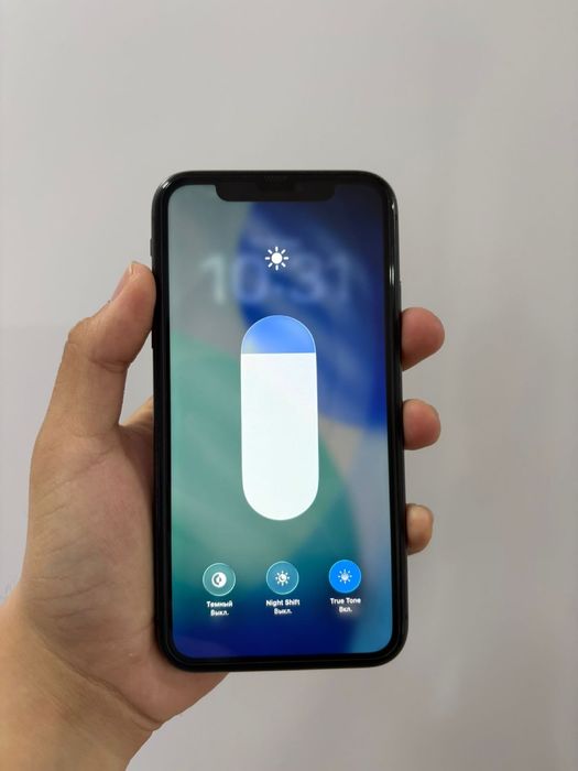 Продам Iphone 11