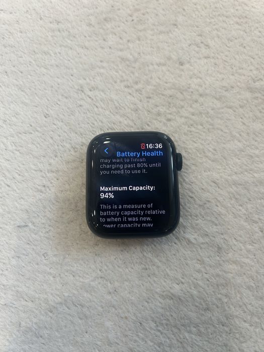 Apple Watch SE (Gen.2) 44mm