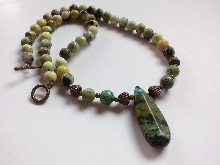 colier crisocola cu pandantiv,pietre naturale,boho chic