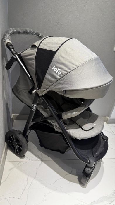 Коляска Joie Litetrax 4