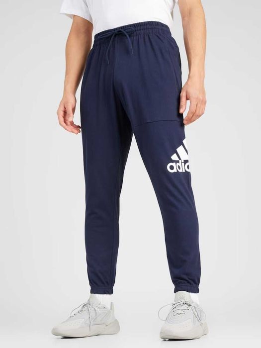 Adidas Долнище анцуг Essentials Тъмносин Regular Fit