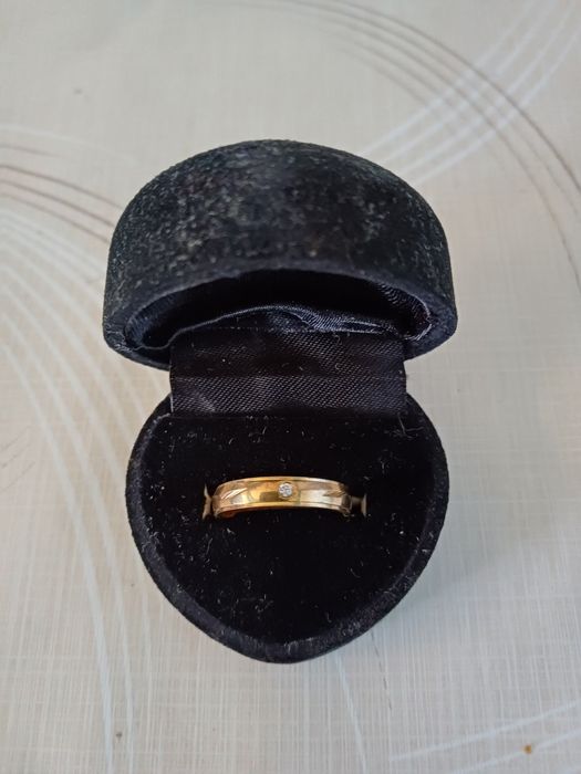 Продавам пръстени