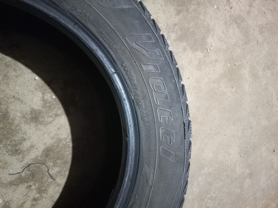 2 Шины 185/65 R15 зимние без шипов