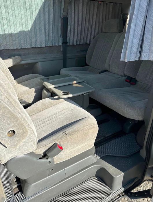 Продам семейный, просторный автомобиль