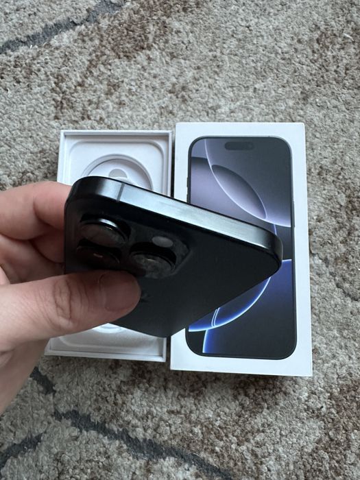 iPhone 16 Pro ca nou, full box, factura și garanție