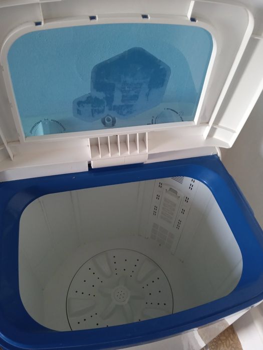 Kir yuvish mashinasi srochno sotiladi