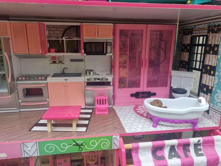 ПРОМОЦИЯ: 250 лева! Триетажна дървена къща за кукли Барби/ Barbie Ki