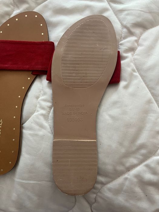 Женские шлепки из Ангии