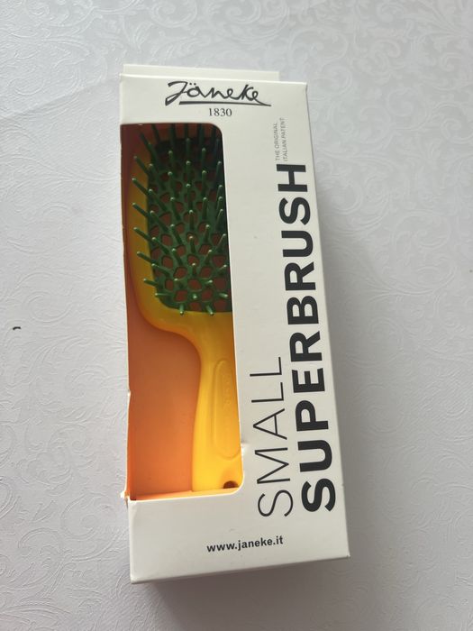 Масажная расческа Janeke