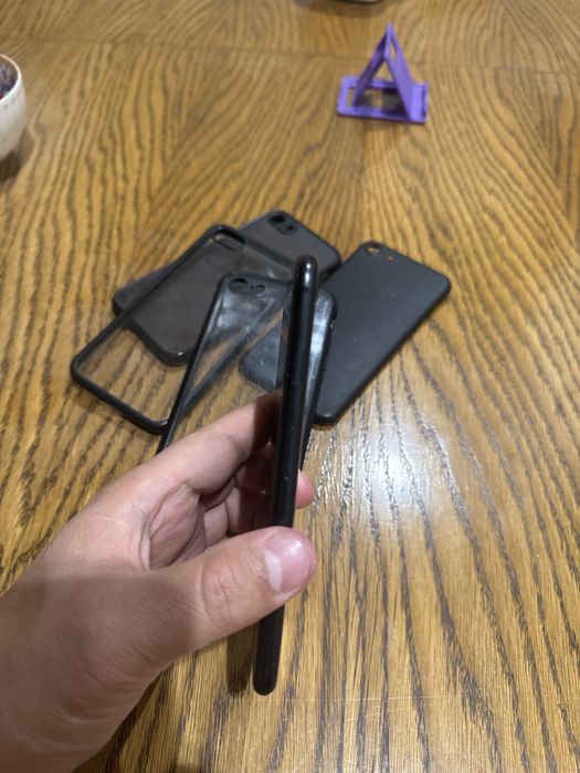 Iphone SE 2020 на 64 gb