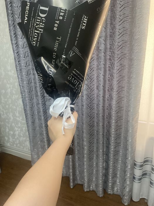 Цветы из атласовой лениы