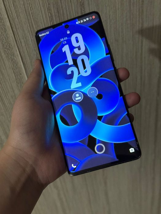 Продам vivo x100 512/16