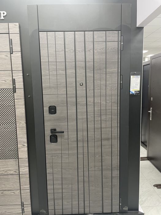 Металлические двери со склада