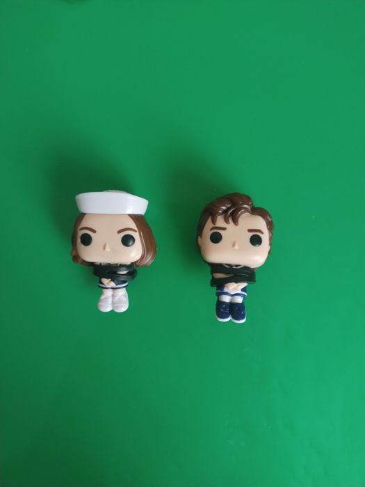 продам новые игрушки Киндер осд