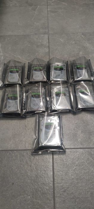 Doar 135 zile de utilizare! HDD hard disk Seagate Skyhawk foarte fiabil, capacitate 8 TB pentru sisteme de supraveghere DVR NVR, 256 MB buffer