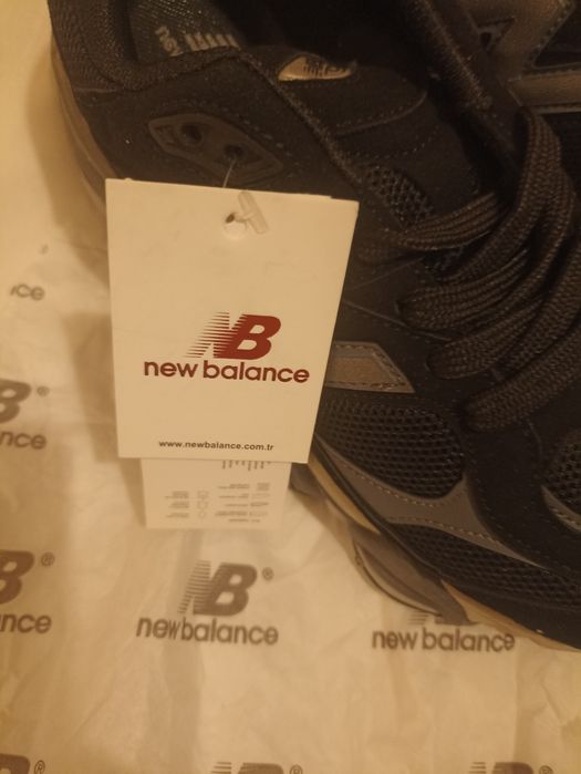 Adidasi new balance 9060