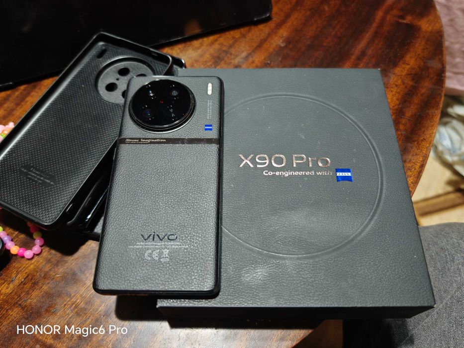 Vivo x90 pro в перфектно състояние
