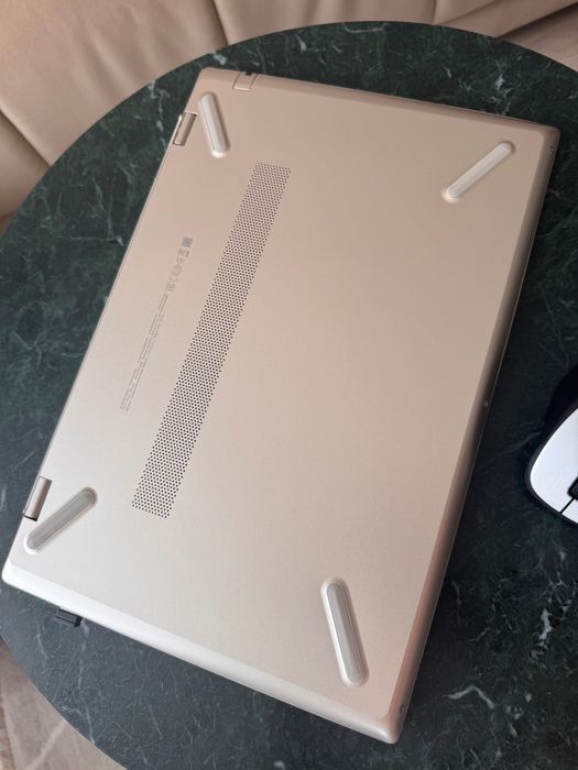 Лаптоп HP Pavilion 15-cs0066nu GOLD