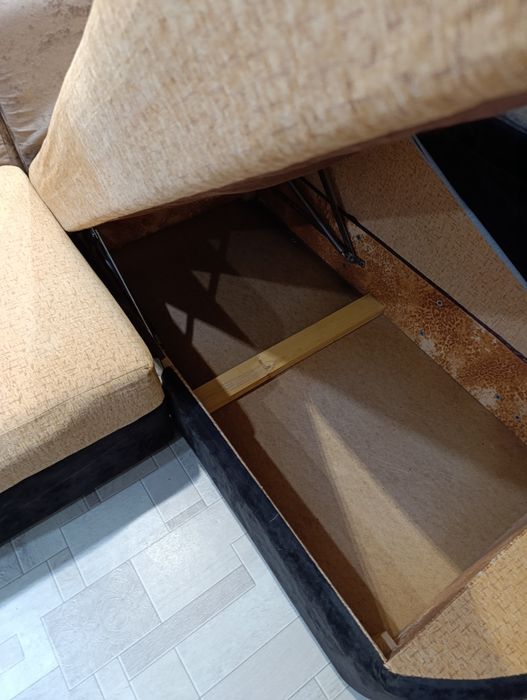 Продам угловой диван