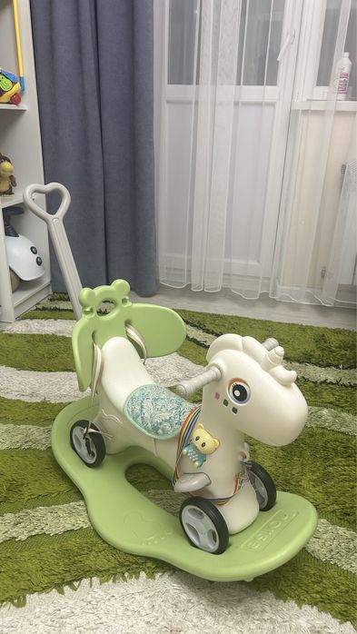 Лошадка качалка-каталка