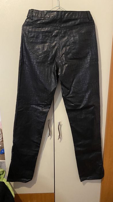 Pantalon Pretty little thing marime 34 noi