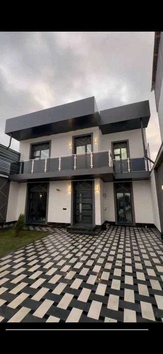 Дом Хай-тек, Транспортный