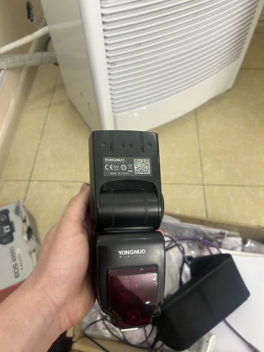 вспышка Yongnuo YN685 Speedlite
