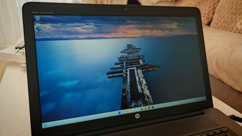 Laptop HP Zbook 17 g3,i7,64gb ram,512+256 ssd,+dock+monitor  Z-display