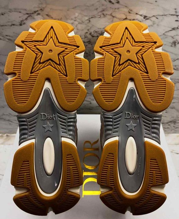 Дамски кожени обувки Dior,страхотно бижу