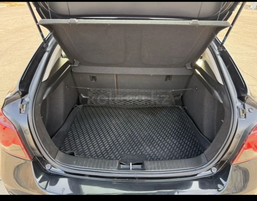 Продам авто Шевроле круз 1.8