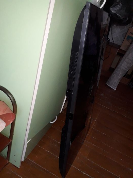 Samsung UE50AU7500U Смарт ТВ сотилади