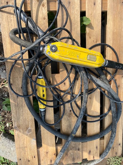 Vibrator de beton cu convertizor integrat Wacker Neuson IRFU 38/230, cap vibrant 38 mm, arbore flexibil 5 m,