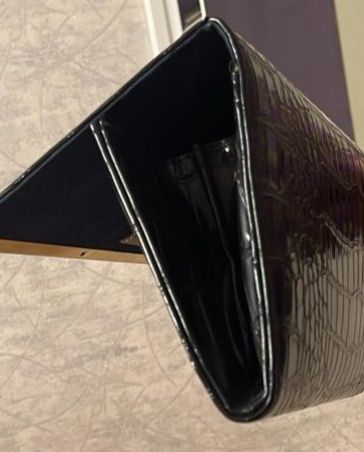 Клач черный лакированные