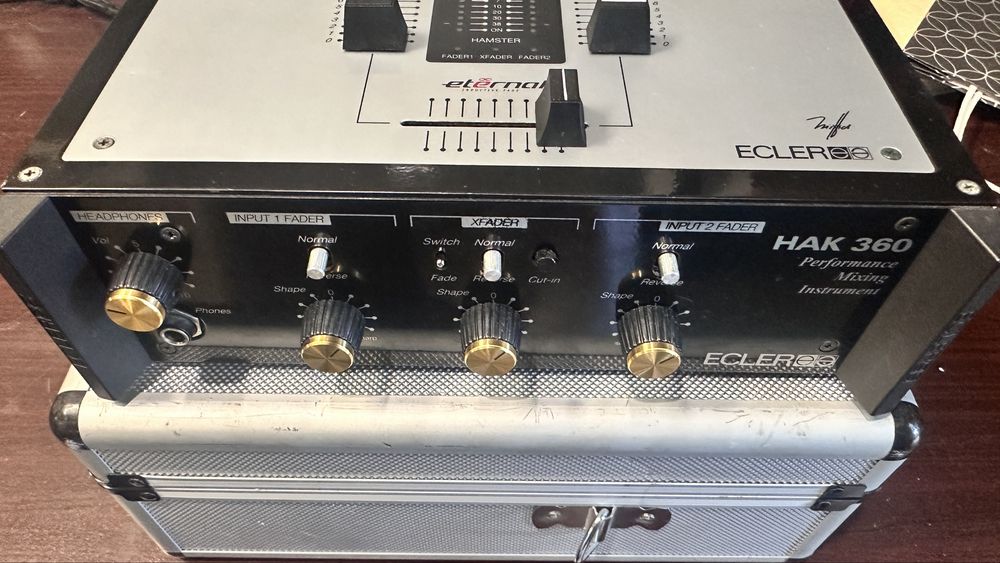 Dj battle mixer Ecler Hak 360
