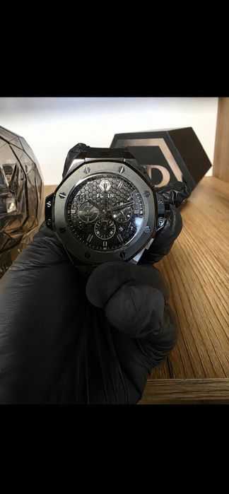 Часовник Phillip Plein нов оригинален