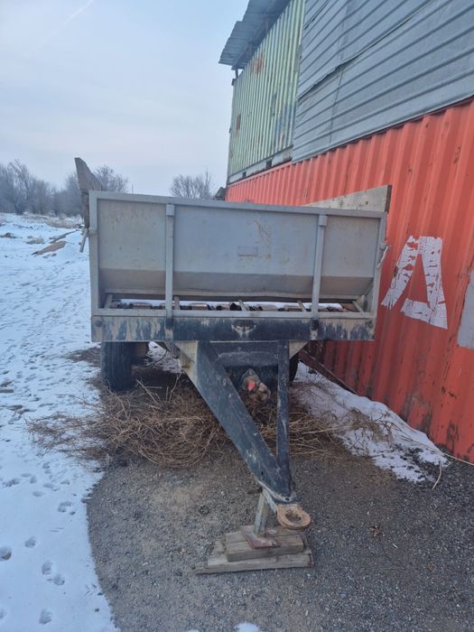 Навозорасбрасыватель РОУ-6